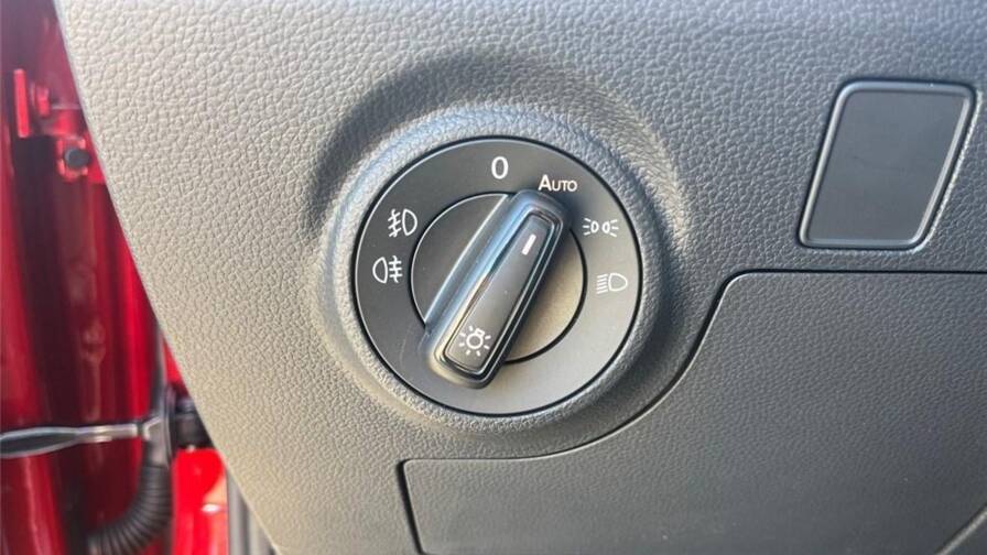 Mandataire Automobile occasion, recherche de Seat Arona-1-0-tsi-95-ch-start-stop-bvm5-urban - E-Motors