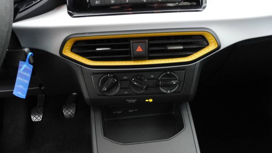 Mandataire Automobile occasion, recherche de Seat Ibiza-1-0-tsi-95ch-style - E-Motors