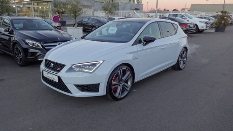 Avis-mandataire-auto-Emotors-Seat-Leon-Cupra-tsi-290-dsg6-5p-plus-toit-panoramique.