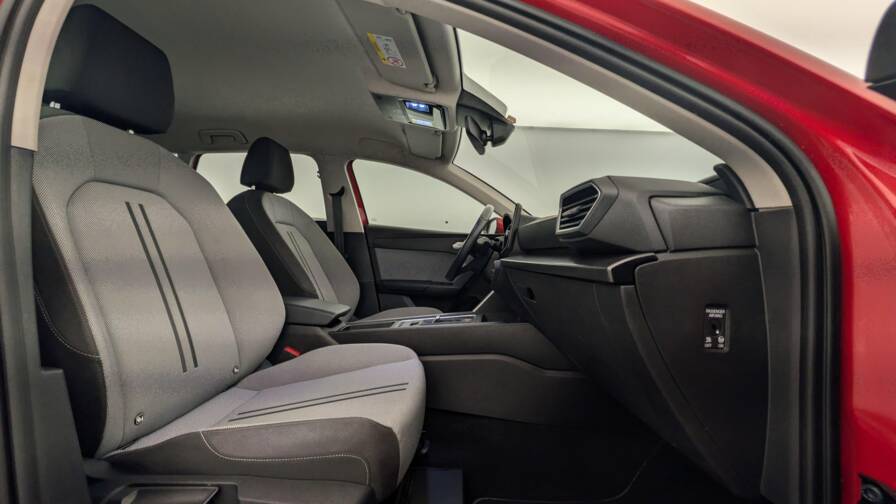 Mandataire Automobile occasion, recherche de Seat Leon-1-0-etsi-110-dsg7-style - E-Motors