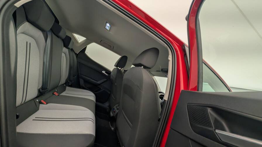 Mandataire Automobile occasion, recherche de Seat Leon-1-0-etsi-110-dsg7-style - E-Motors