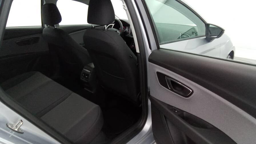 Mandataire Automobile occasion, recherche de Seat Leon-1-0-tsi-115-style-plus-cam-ra-plus-pdc-ar-av - E-Motors