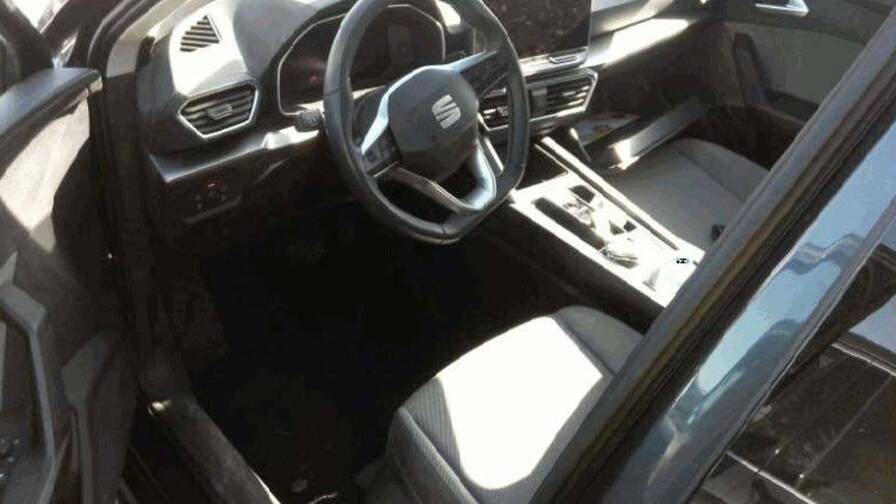 Mandataire Automobile occasion, recherche de Seat Leon-1-5-etsi-hybrid-115-dsg7-style - E-Motors