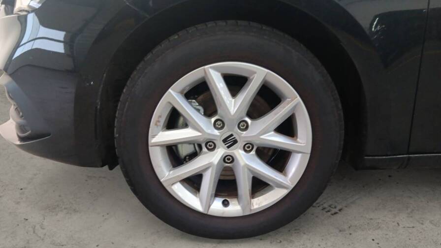 Mandataire Automobile occasion, recherche de Seat Leon-1-5-tsi-115-bvm6-style - E-Motors