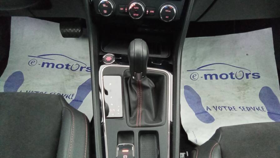 Mandataire Automobile occasion, recherche de Seat Leon-1-5-tsi-150-dsg7-fr-plus-acc - E-Motors