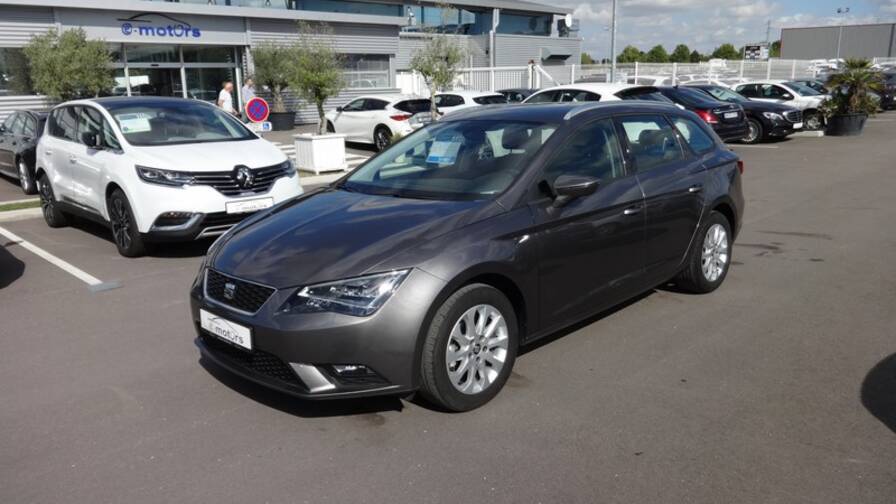 Avis-mandataire-auto-Emotors-Seat-Leon-St-style-tdi-105-plus-navigation.