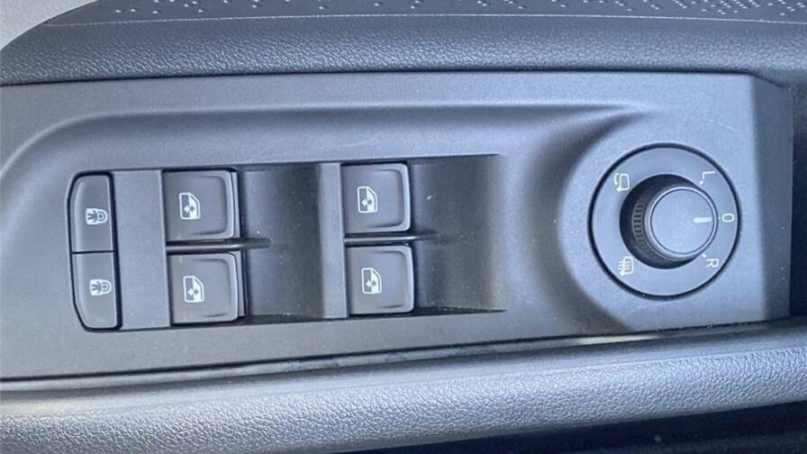 Mandataire Automobile occasion, recherche de Skoda Elroq-204-ch-batterie-60-clever - E-Motors