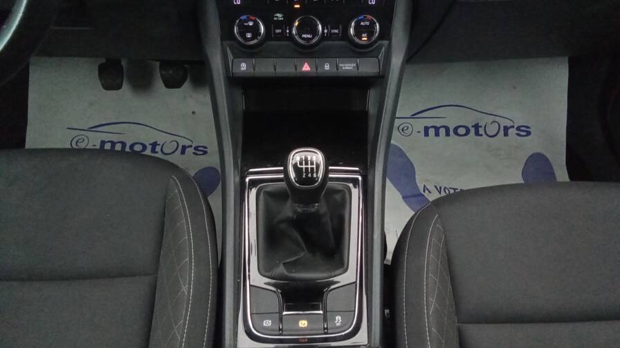 Mandataire Automobile occasion, recherche de Skoda Karoq-1-0-tsi-110-ambition-plus-acc-plus-cam-ra - E-Motors