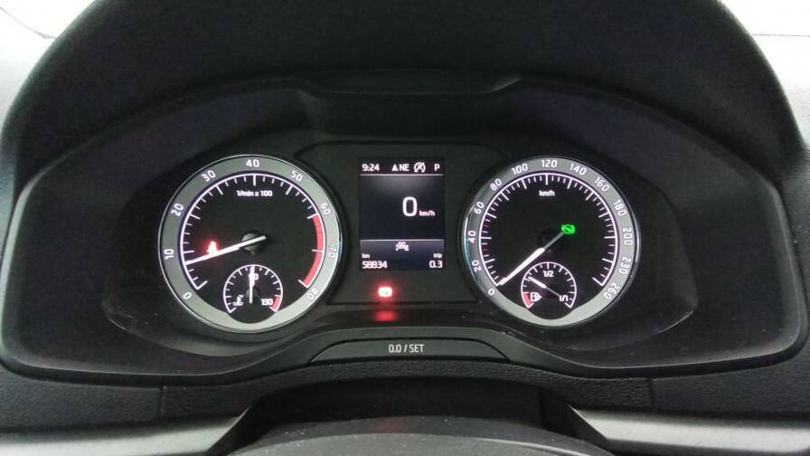 Mandataire Automobile occasion, recherche de Skoda Karoq-1-5-tsi-150-dsg7-ambition-plus-cam-ra - E-Motors