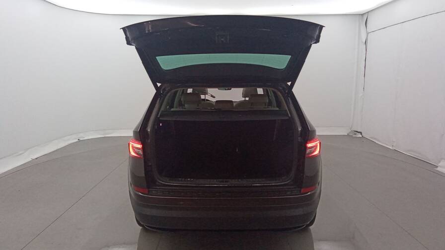 Mandataire Automobile occasion, recherche de Skoda Kodiaq-2-0-tdi-190-scr-dsg7-4x4-5pl-style-plus-cuir-lectr - E-Motors