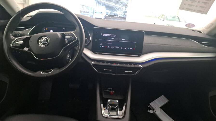 Mandataire Automobile occasion, recherche de Skoda Octavia-combi-tsi-phev-iv-204-dsg6e-style-plus-360-plus-hayon-lectrique - E-Motors