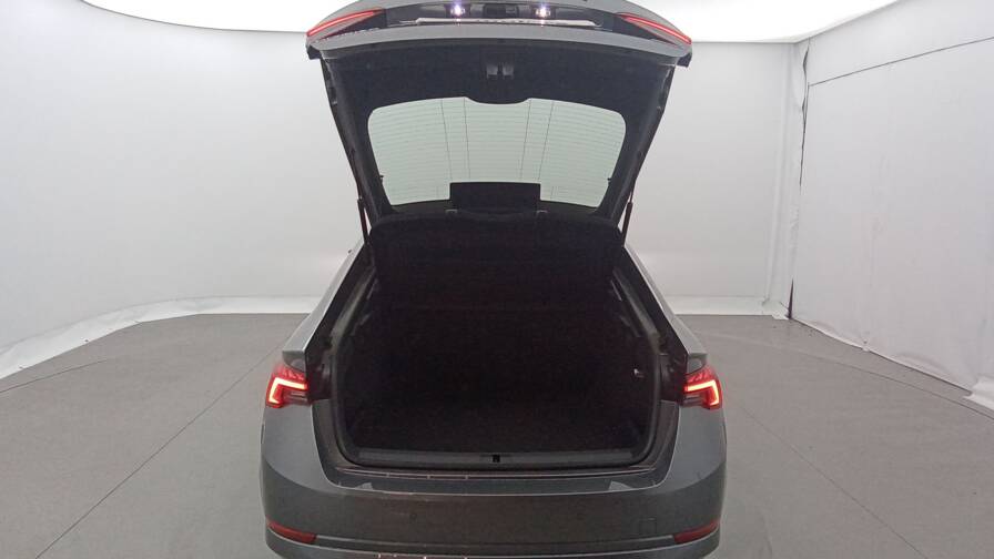 Mandataire Automobile occasion, recherche de Skoda Octavia-1-0-tsi-mhev-e-tec-110-dsg7-ambition-gps-camera - E-Motors