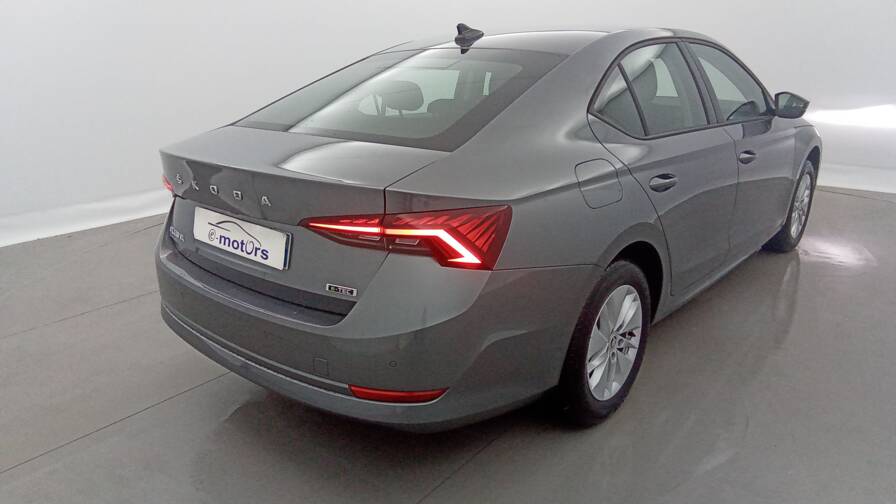 Mandataire Automobile occasion, recherche de Skoda Octavia-1-0-tsi-mhev-e-tec-110-dsg7-ambition-gps-camera - E-Motors