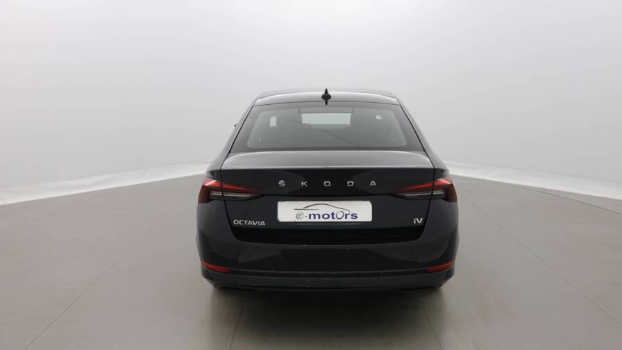 Mandataire Automobile occasion, recherche de Skoda Octavia-1-4-tsi-phev-204-dsg6e-ambition-plus-acc-plus-pdc-av - E-Motors