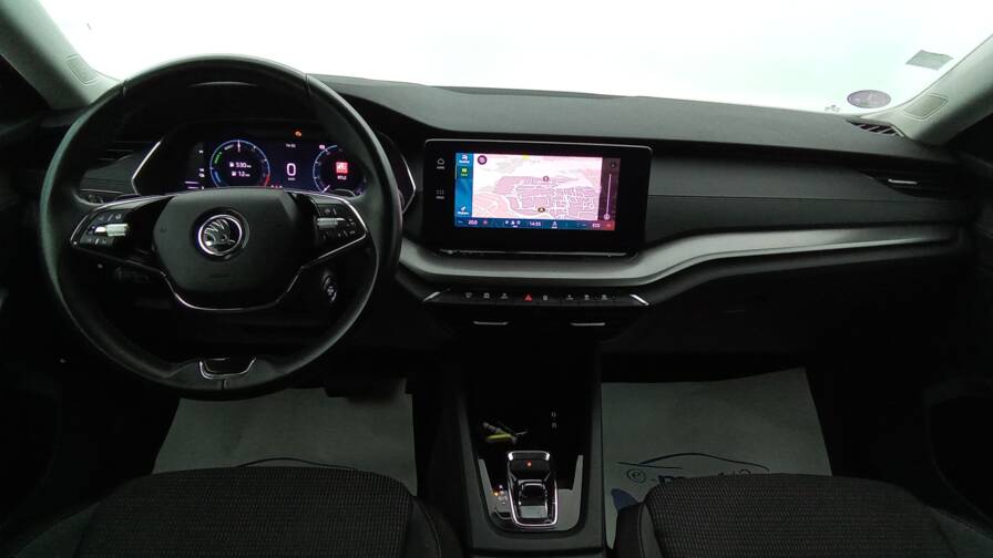 Mandataire Automobile occasion, recherche de Skoda Octavia-1-4-tsi-phev-204-dsg6e-ambition-plus-acc-plus-pdc-av - E-Motors