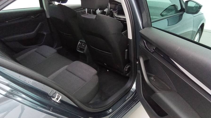 Mandataire Automobile occasion, recherche de Skoda Octavia-2-0-tdi-150-dsg7-ambition-plus-cam-ra-plus-pdc-ar-av - E-Motors