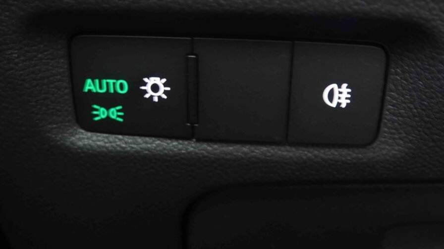 Mandataire Automobile neuf, recherche de Skoda Octavia-1-5-tsi-116-mhev-dsg-combi-my25-edition - E-Motors