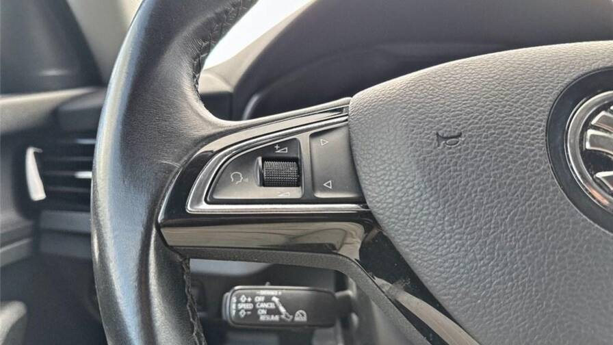 Mandataire Automobile occasion, recherche de Skoda Scala-1-6-tdi-116-ch-dsg7-ambition - E-Motors