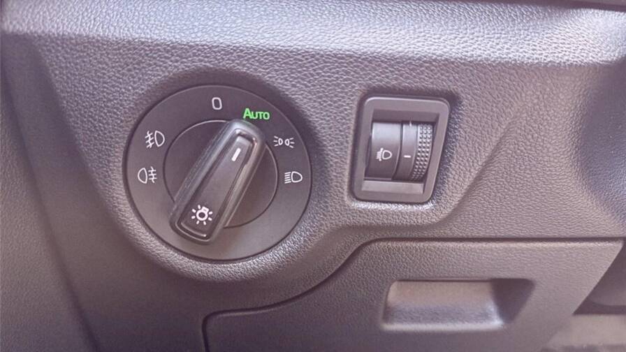 Mandataire Automobile occasion, recherche de Skoda Scala-1-6-tdi-116-ch-dsg7-ambition - E-Motors