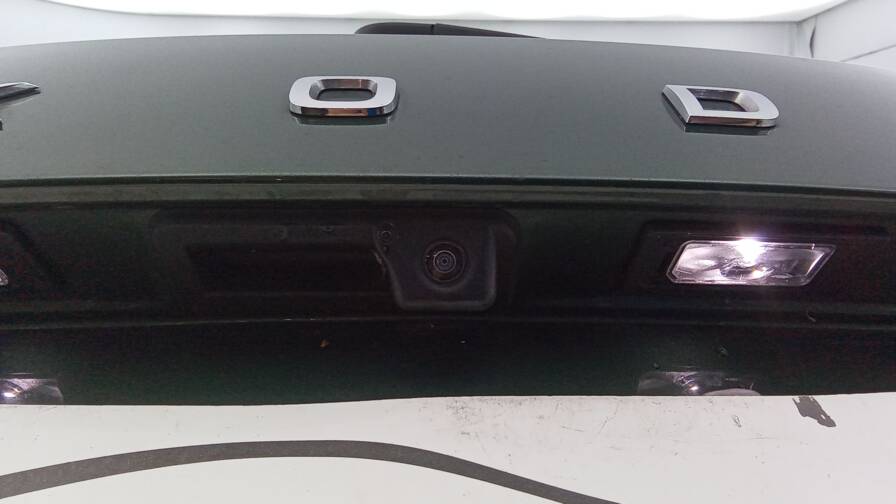 Mandataire Automobile occasion, recherche de Skoda Superb-combi-1-4-tsi-phev-218-dsg6-plus-toit - E-Motors