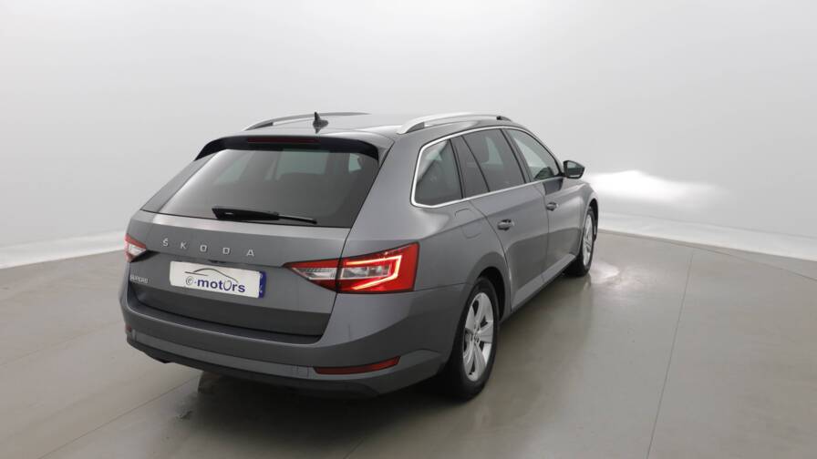 Mandataire Automobile occasion, recherche de Skoda Superb-combi-2-0-tdi-150-dsg7 - E-Motors