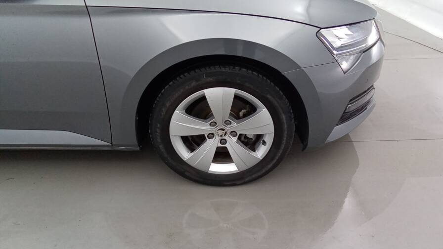 Mandataire Automobile occasion, recherche de Skoda Superb-combi-2-0-tdi-150-dsg7 - E-Motors