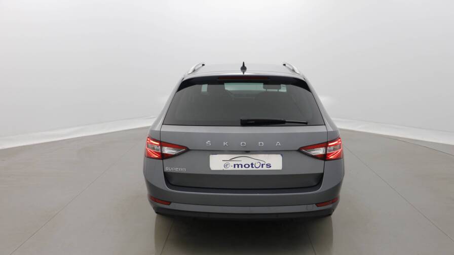 Mandataire Automobile occasion, recherche de Skoda Superb-combi-2-0-tdi-150-dsg7 - E-Motors