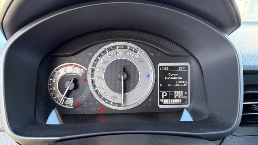 Mandataire Automobile occasion, recherche de Suzuki Ignis-ii-1-2-dualjet-hybrid-auto-cvt-pack - E-Motors