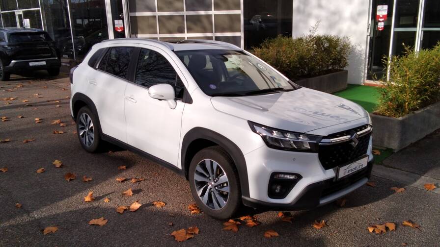 Mandataire Automobile occasion, recherche de Suzuki S-cross-1-5-dualjet-hybrid-auto-style - E-Motors