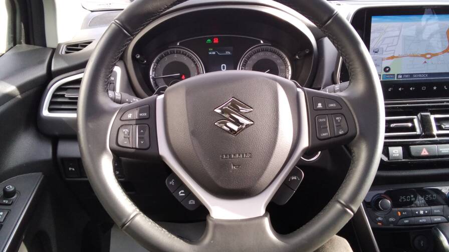 Mandataire Automobile occasion, recherche de Suzuki S-cross-1-5-dualjet-hybrid-auto-style - E-Motors