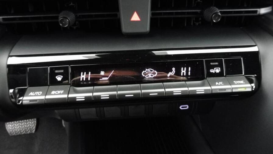 Mandataire Automobile occasion, recherche de Toyota C-hr-1-8-140ch-dynamic-ng23 - E-Motors