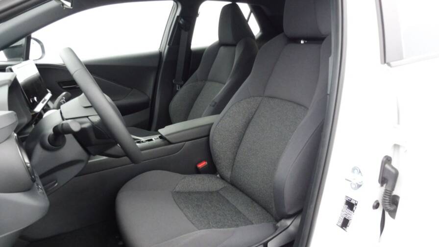 Mandataire Automobile neuf, recherche de Toyota C-hr-1-8-140ch-dynamic-ng23 - E-Motors