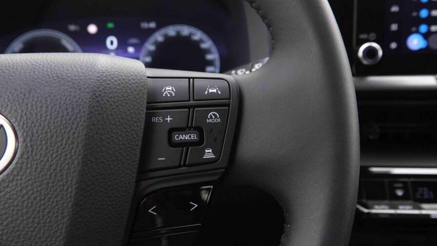 Mandataire Automobile neuf, recherche de Toyota C-hr-1-8-hybrid-140-cvt-dynamic - E-Motors