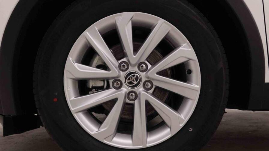 Mandataire Automobile neuf, recherche de Toyota C-hr-1-8-hybrid-140-cvt-dynamic - E-Motors