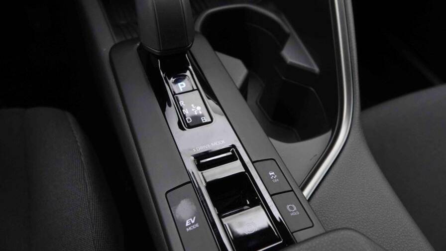 Mandataire Automobile neuf, recherche de Toyota C-hr-1-8-hybrid-140-cvt-dynamic - E-Motors