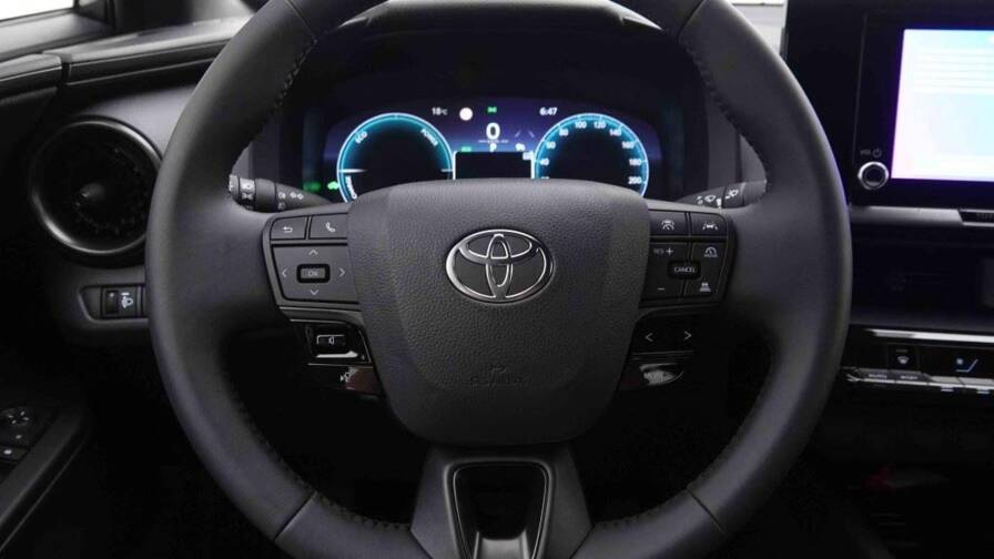 Mandataire Automobile neuf, recherche de Toyota C-hr-1-8-hybrid-140-cvt-dynamic - E-Motors