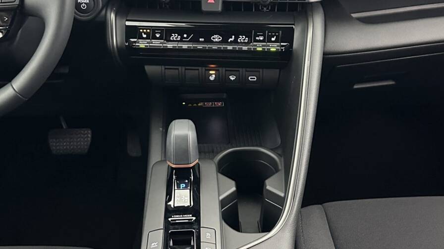 Mandataire Automobile neuf, recherche de Toyota C-hr-c-hr-ii-1-8-hybrid-140ch-design - E-Motors