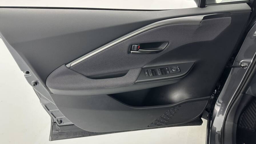 Mandataire Automobile neuf, recherche de Toyota C-hr-c-hr-ii-1-8-hybrid-140ch-design - E-Motors