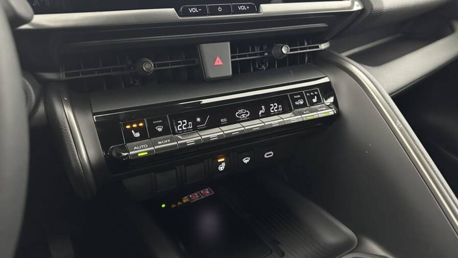 Mandataire Automobile neuf, recherche de Toyota C-hr-c-hr-ii-1-8-hybrid-140ch-design - E-Motors