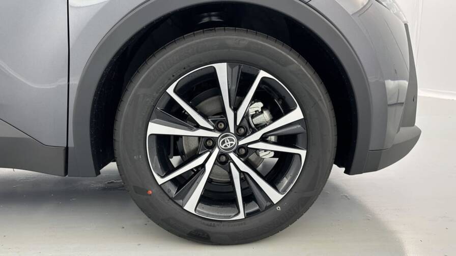 Mandataire Automobile neuf, recherche de Toyota C-hr-c-hr-ii-1-8-hybrid-140ch-design - E-Motors