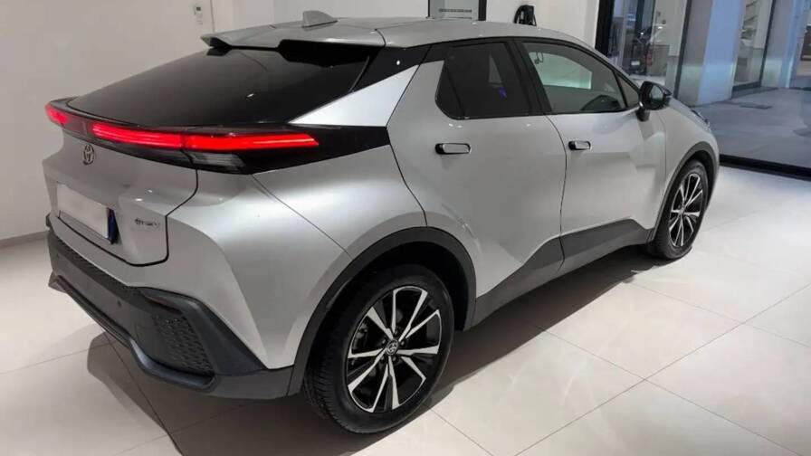 Mandataire Automobile neuf, recherche de Toyota C-hr-hybride-rechargeable-225-design - E-Motors