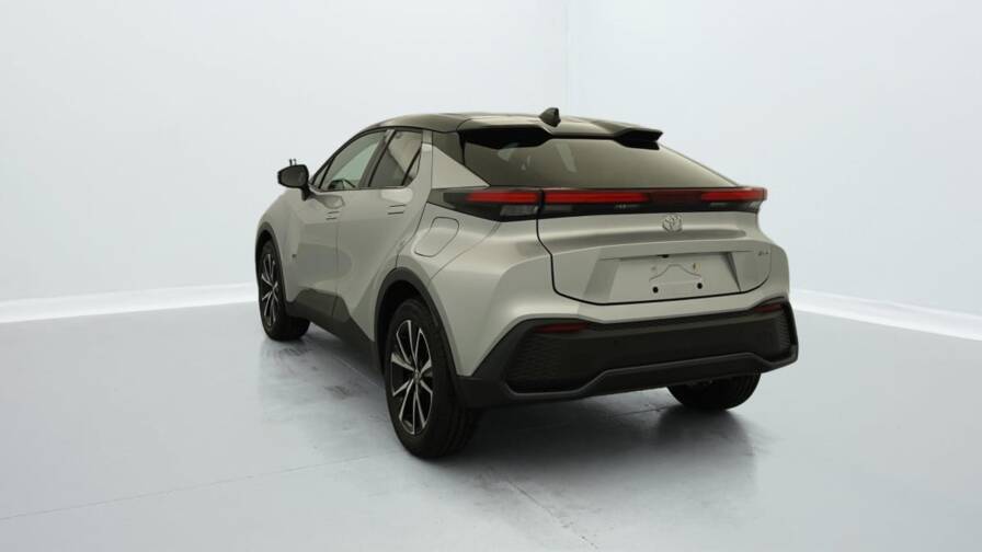 Mandataire Automobile neuf, recherche de Toyota C-hr-nouveau-hybride-200-design - E-Motors