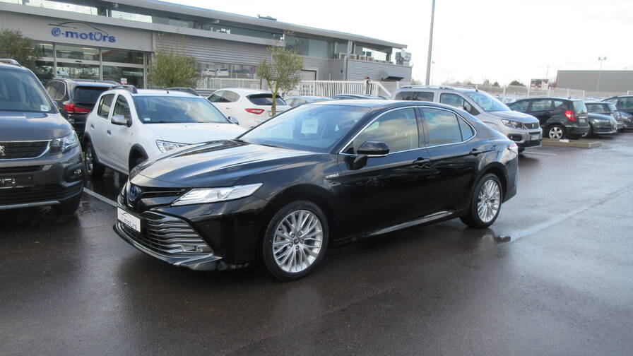 Avis-mandataire-auto-Emotors-Toyota-Camry-hybride-Design-218.