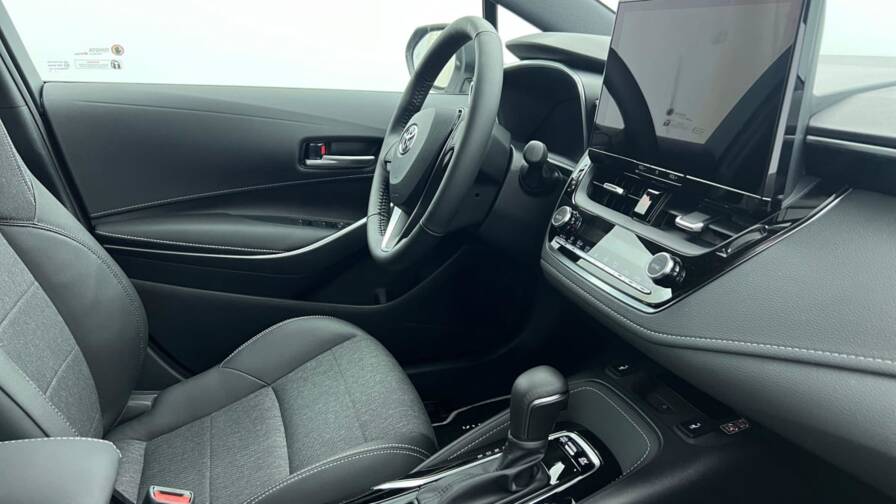 Mandataire Automobile neuf, recherche de Toyota Corolla-touring-sports-hybride-140ch-design - E-Motors