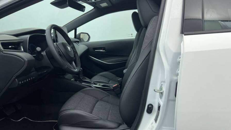 Mandataire Automobile neuf, recherche de Toyota Corolla-touring-sports-hybride-140ch-design - E-Motors