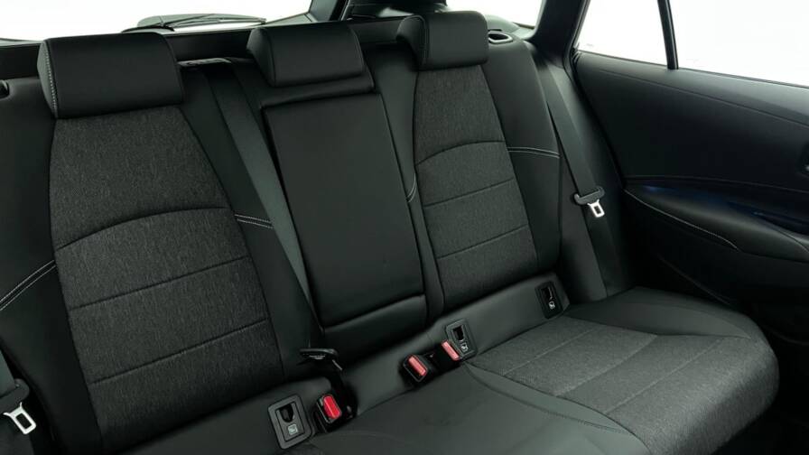 Mandataire Automobile neuf, recherche de Toyota Corolla-touring-sports-hybride-140ch-design - E-Motors