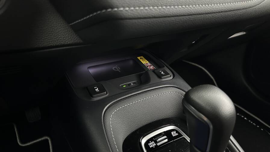 Mandataire Automobile neuf, recherche de Toyota Corolla-touring-sports-x-1-8-hybrid-140ch-design-team-player - E-Motors