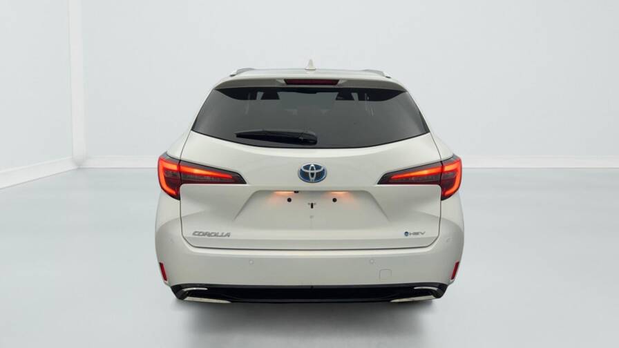 Mandataire Automobile neuf, recherche de Toyota Corolla-touring-sports-hybride-140ch-design - E-Motors