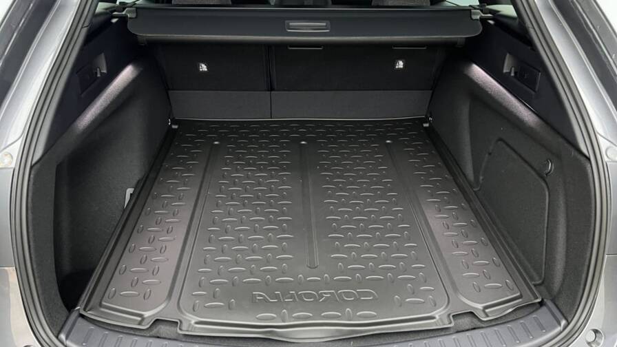 Mandataire Automobile neuf, recherche de Toyota Corolla-touring-sports-hybride-178ch-design - E-Motors