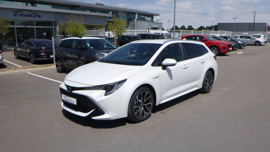 Avis-mandataire-auto-Emotors-Toyota-Corolla-touring-sports-hybride-Corolla-touring-sports-design-hybride-184h.